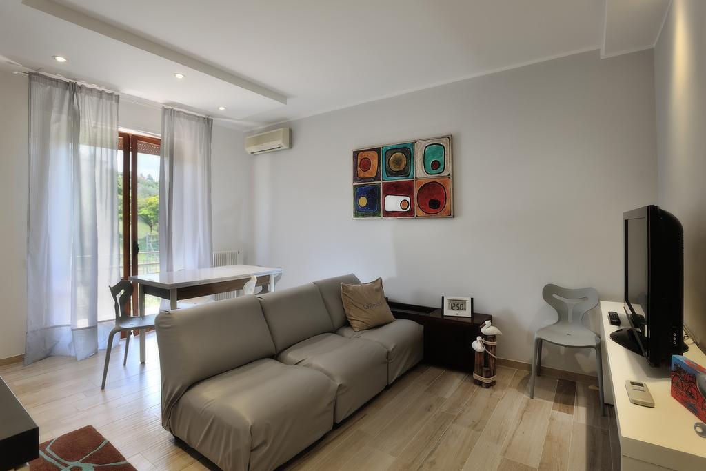 Ferienwohnung Casarimidia Perugia Zimmer foto